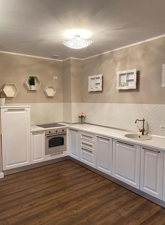 Apartmentsbnb828 Braşov Esterno foto
