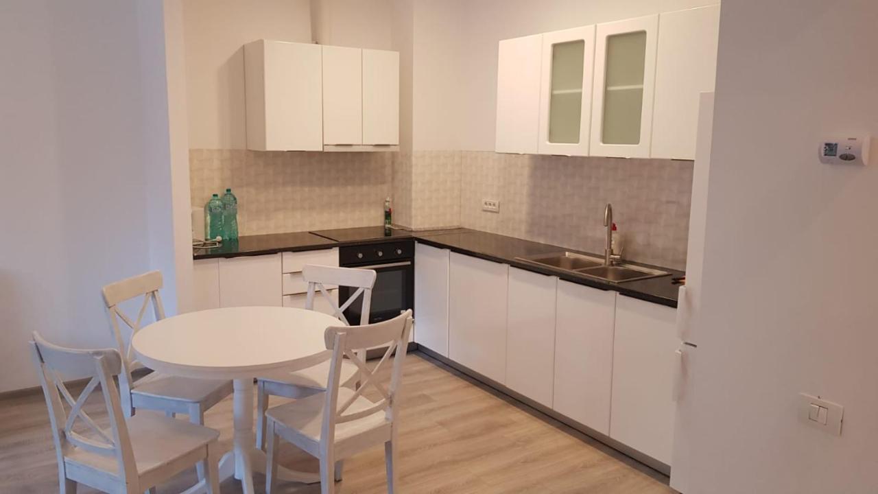 Apartmentsbnb828 Braşov Esterno foto