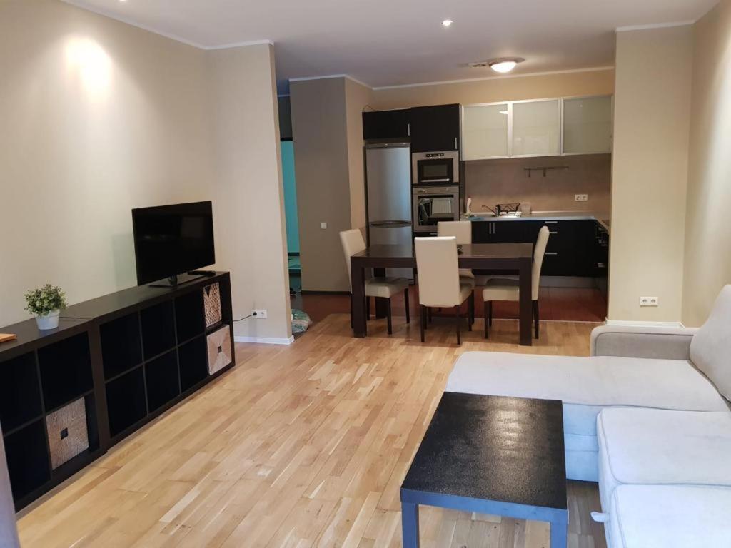 Apartmentsbnb828 Braşov Esterno foto